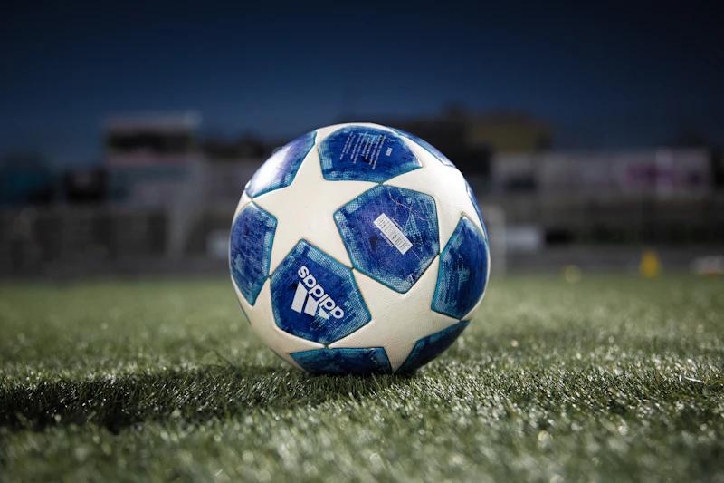 Strike Pro Football, Size 5