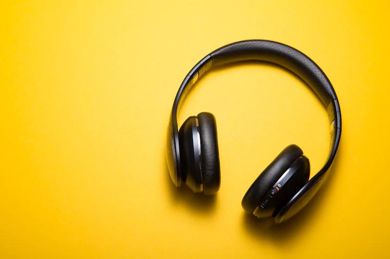 NovaSound Over-Ear Headphones, 70H Battery