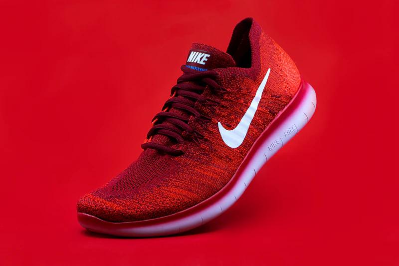 AeroRun Lightweight Running Shoes